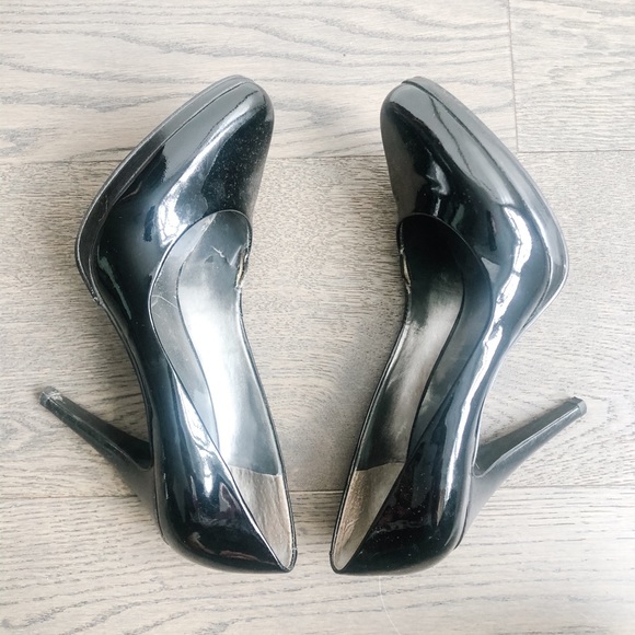 Nine West Patent Black Pump - Picture 2 of 4